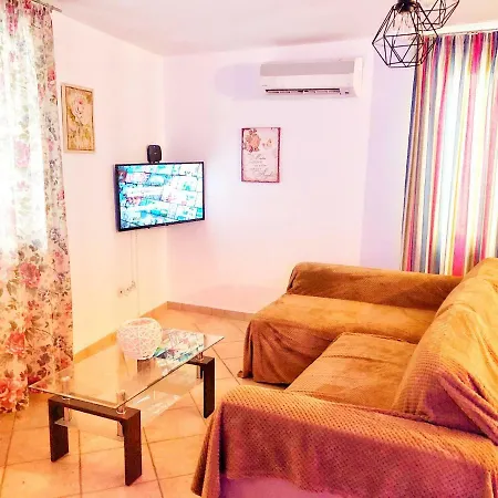 Romantic Maisonette In The Heart Of Pythagoreio Lh Door Exterior photo