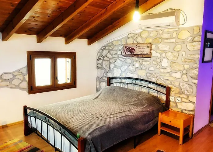 Romantic Maisonette In The Heart Of Pythagoreio Lh Door