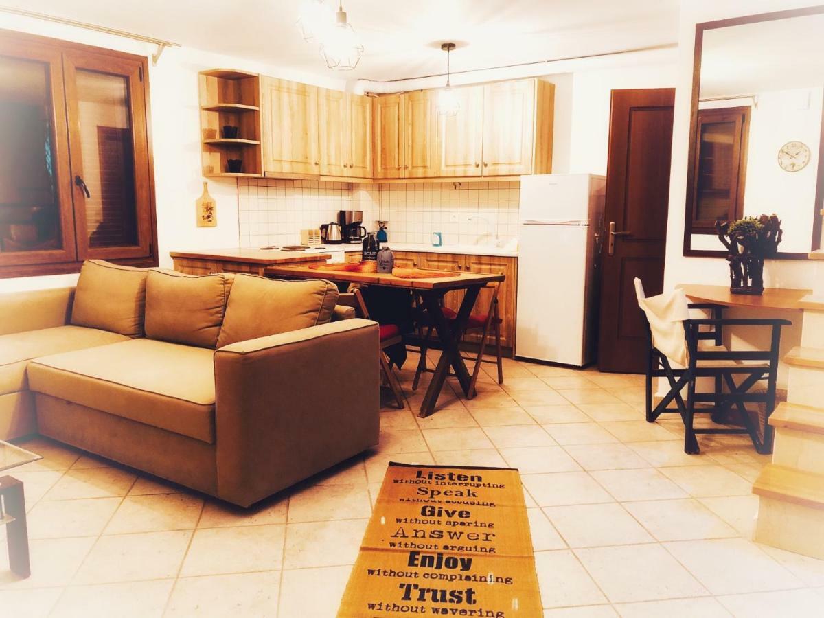 Romantic Maisonette In The Heart Of Pythagoreio Lh Door *